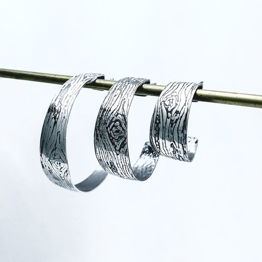 Greater Love Sterling Silver Woodgrain Hoop Christian Earrings
