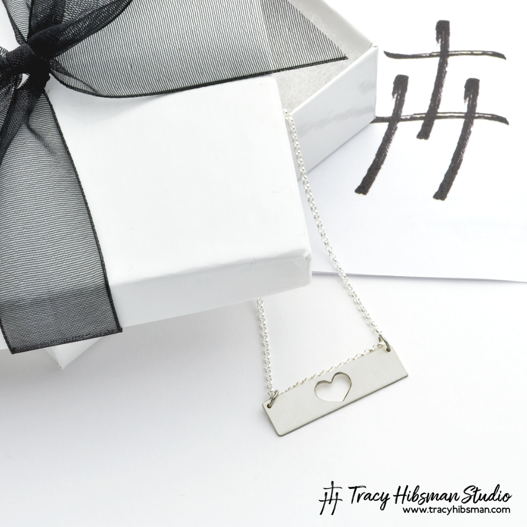 Moms - A Mother's Heart Christian Jewelry